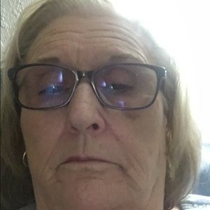 Meet your Posher, Kay